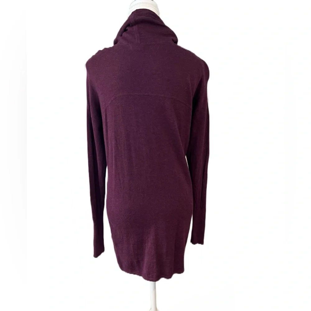 Akini Sweater - Picture 3 of 5